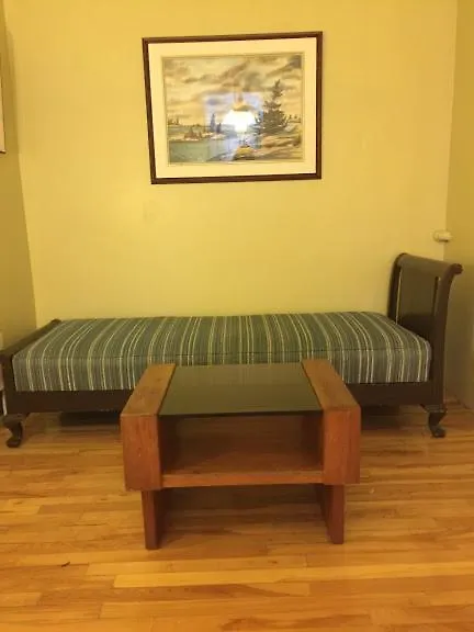 Gold Door Inn Ottawa